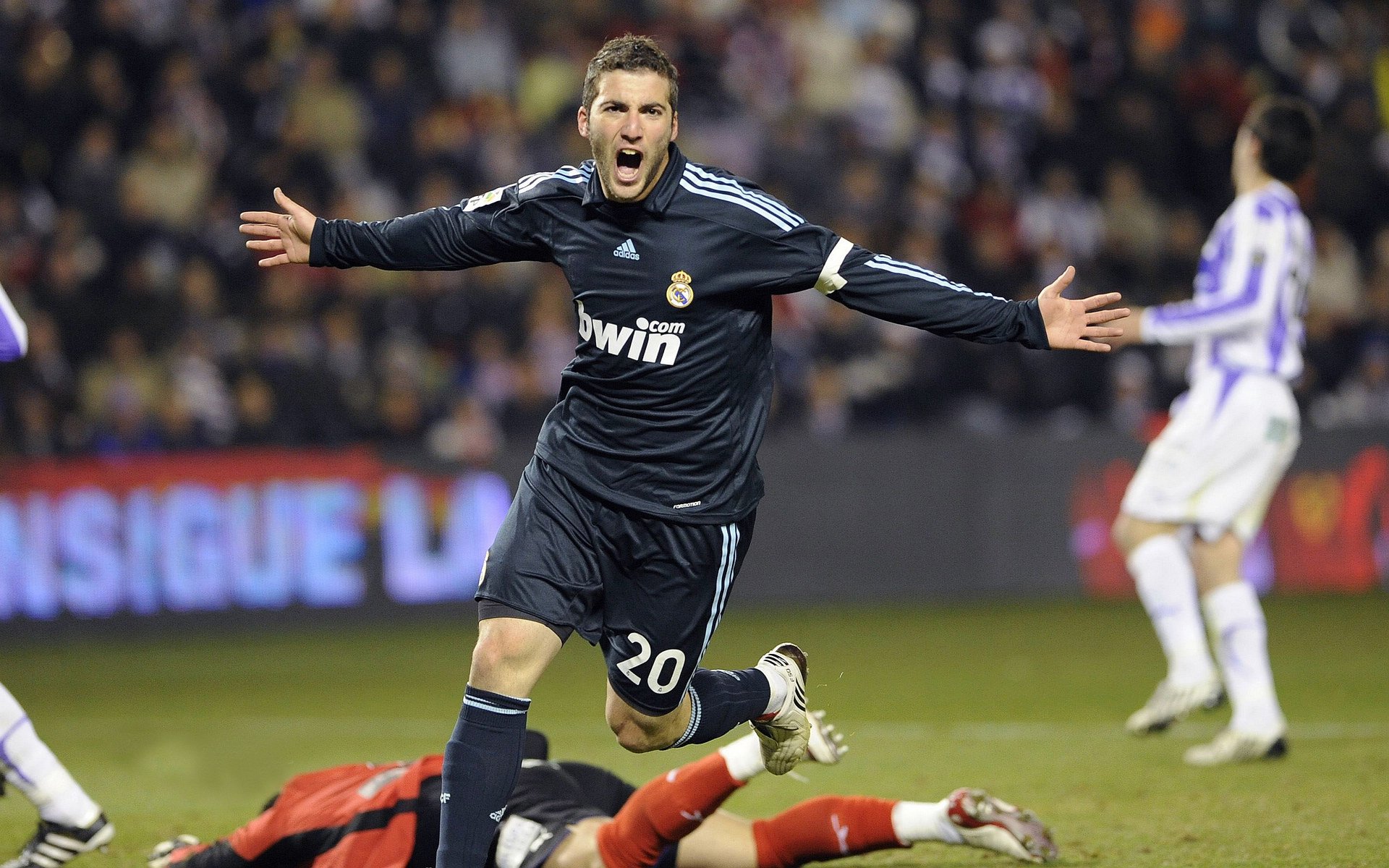 开云体育下载网址-国足体能训练取得新突破，国足体能训练标准